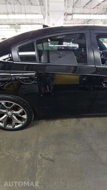 2016 Dodge Charger R/T – miniatura 22