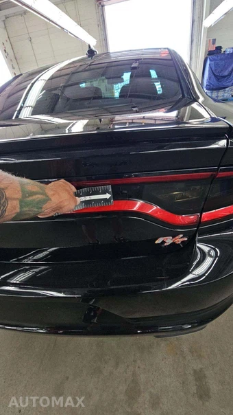 2016 Dodge Charger R/T – miniatura 29