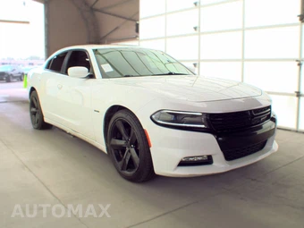 2016 Dodge Charger R/T – miniatura 3