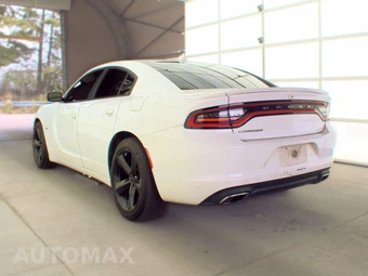 2016 Dodge Charger R/T – miniatura 6