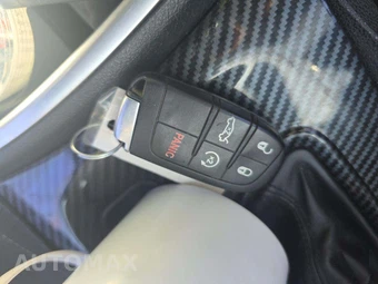 2016 Dodge Charger R/T Scat Pack – miniatura 8