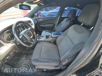 2016 Dodge Charger SE – miniatura 7