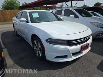 2016 Dodge Charger SE – miniatura 4