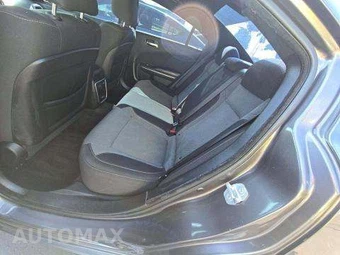 2016 Dodge Charger SXT – miniatura 13
