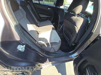 2016 Dodge Charger SXT – miniatura 16