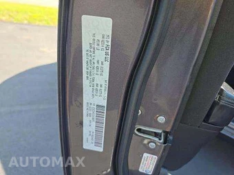 2016 Dodge Charger SXT – miniatura 5