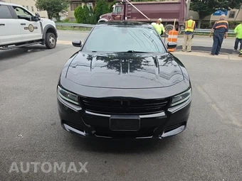 2016 Dodge Charger SXT - miniatura 2