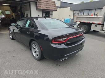 2016 Dodge Charger SXT - miniatura 6