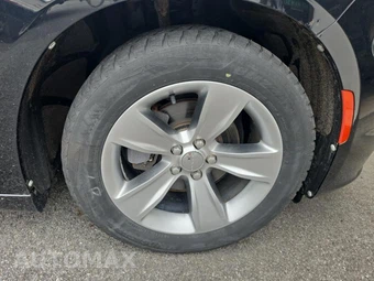 2016 Dodge Charger SXT - miniatura 9