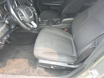 2016 Dodge Charger SXT – miniatura 7