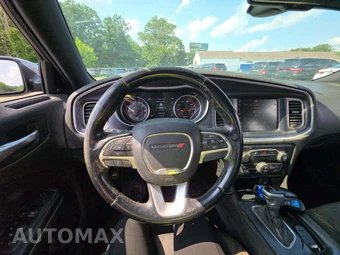 2016 Dodge Charger SXT – miniatura 18