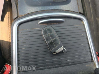 2016 Dodge Charger SXT – miniatura 5