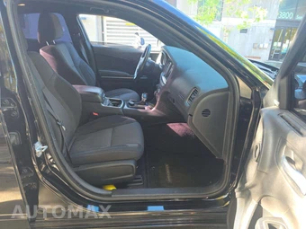 2016 Dodge Charger SXT – miniatura 15