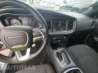 2016 Dodge Charger SXT – miniatura 11