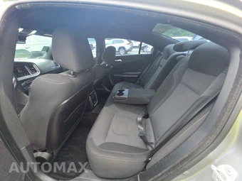2016 Dodge Charger SXT – miniatura 13