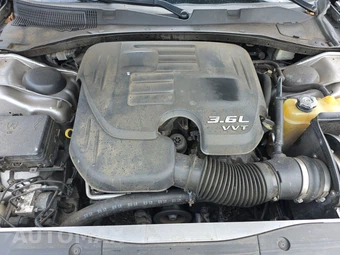 2016 Dodge Charger SXT – miniatura 15