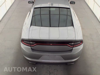 2016 Dodge Charger SXT – miniatura 5