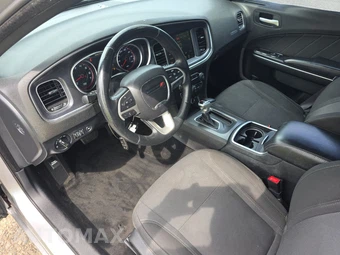 2016 Dodge Charger SXT – miniatura 7