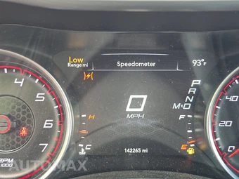 2016 Dodge Charger SXT – miniatura 12