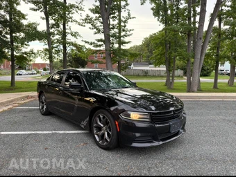 2016 Dodge Charger SXT - miniatura 2