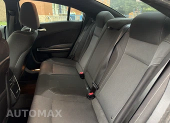 2016 Dodge Charger SXT - miniatura 7