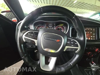 2016 Dodge Charger SXT – miniatura 10