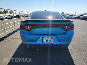 2016 Dodge Charger SXT – miniatura 5