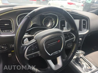 2016 Dodge Charger SXT – miniatura 10