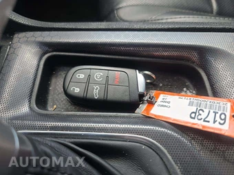 2016 Dodge Charger SXT - miniatura 5