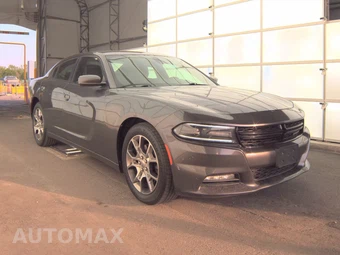 2016 Dodge Charger SXT – miniatura 4