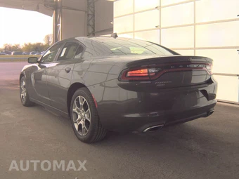 2016 Dodge Charger SXT – miniatura 8