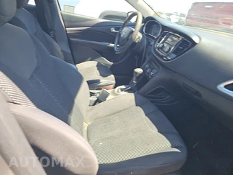 2016 Dodge Dart SE – miniatura 8