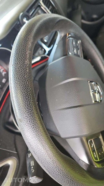 2016 Dodge Dart SE – miniatura 31