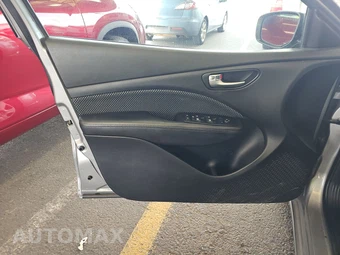 2016 Dodge Dart SE – miniatura 9