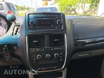 2016 Dodge Grand Caravan AVP 121.2" WB - miniatura 10