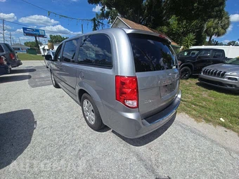 2016 Dodge Grand Caravan AVP 121.2" WB - miniatura 2