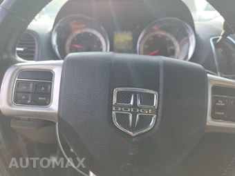 2016 Dodge Grand Caravan R/T 121.2" WB - miniatura 10