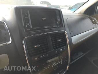 2016 Dodge Grand Caravan R/T 121.2" WB - miniatura 11