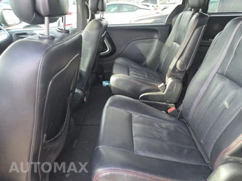 2016 Dodge Grand Caravan R/T 121.2" WB - miniatura 13