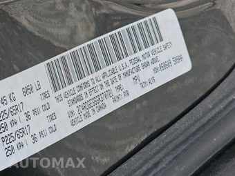 2016 Dodge Grand Caravan R/T 121.2" WB - miniatura 15