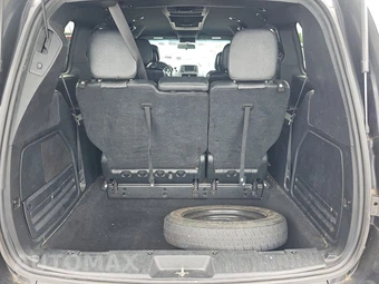2016 Dodge Grand Caravan R/T 121.2" WB - miniatura 17