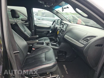 2016 Dodge Grand Caravan R/T 121.2" WB - miniatura 8
