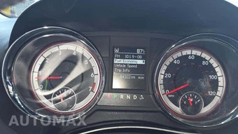 2016 Dodge Grand Caravan R/T 121.2" WB - miniatura 18