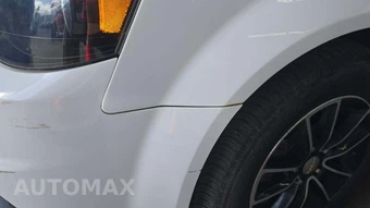 2016 Dodge Grand Caravan R/T 121.2" WB - miniatura 25