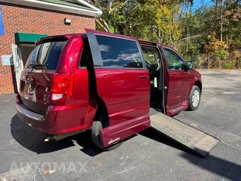 2016 Dodge Grand Caravan SE 121.2" WB - miniatura 3