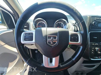 2016 Dodge Grand Caravan SE 121.2" WB - miniatura 10