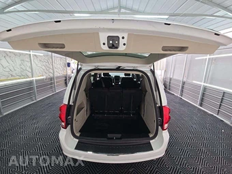 2016 Dodge Grand Caravan SE 121.2" WB - miniatura 15