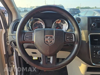 2016 Dodge Grand Caravan SE 121.2" WB - miniatura 10