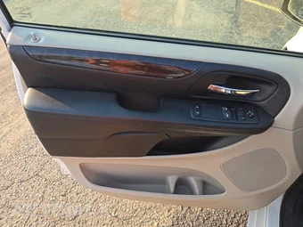 2016 Dodge Grand Caravan SE 121.2" WB - miniatura 9