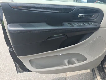 2016 Dodge Grand Caravan SE 121.2" WB - miniatura 9
